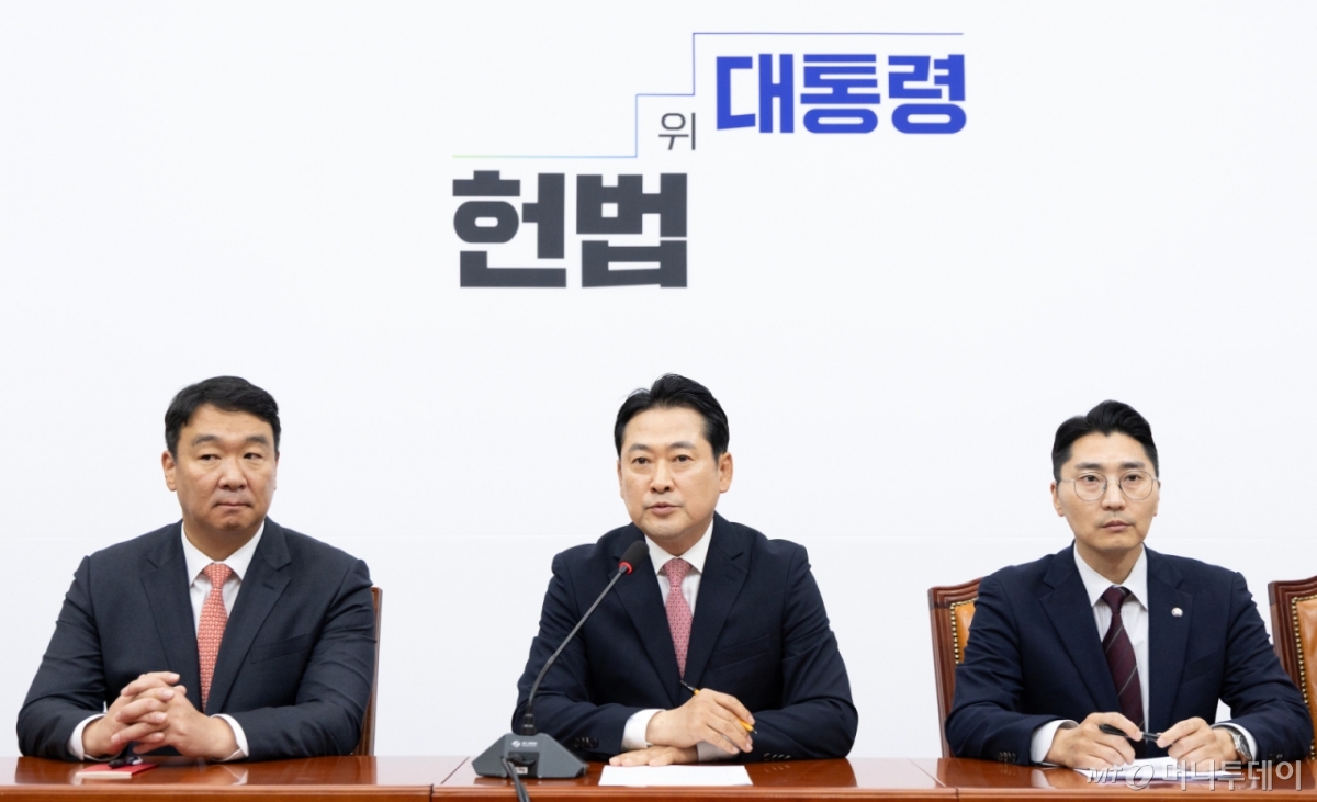 (서울=뉴스1) 이승배 기자 = 장동혁 국민의힘 대표가 9일 서울 여의도 국회에서 열린 기자간담회에서 모두발언하고 있다. 2025.10.9/뉴스1  Copyright © 뉴스1. All rights reserved. 무단 전재 및 재배포,  AI학습 이용 금지. /사진=(서울=뉴스1) 이승배 기자