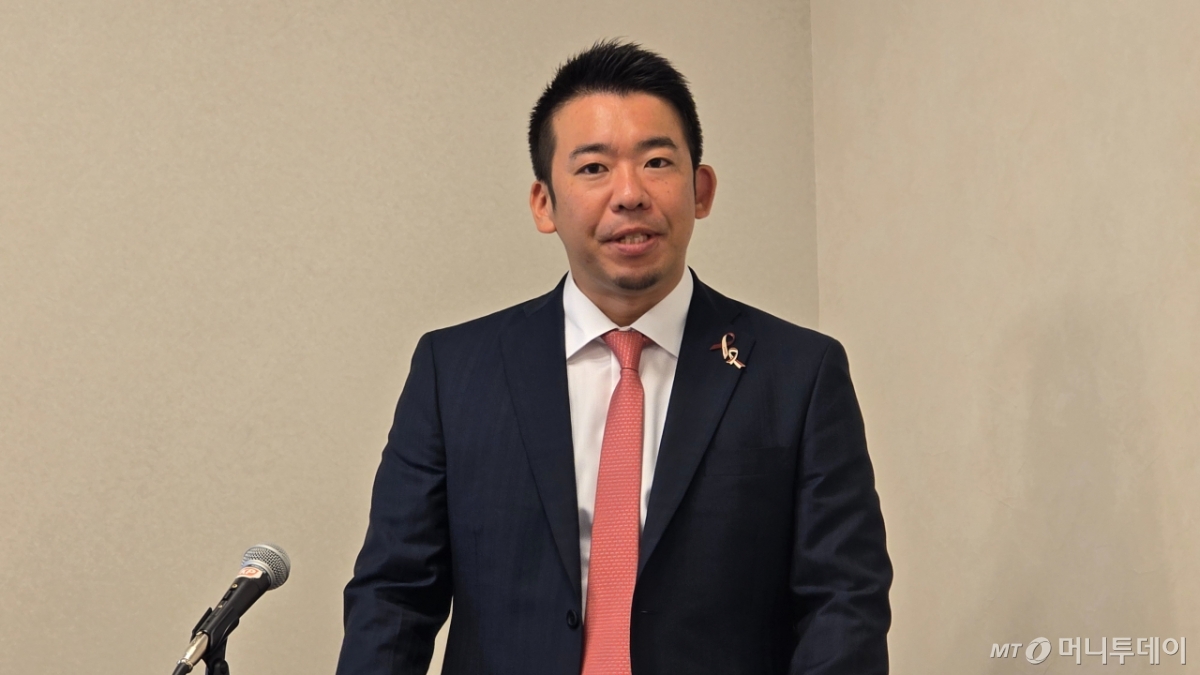 마에다 미나미 라쿠텐 메디컬 대표가 지난 9일 '바이오 재팬 2025'가 진행 중인 일본 요코하아 인근에서 기자들과 인터뷰하고 있다. /사진=홍효진 기자