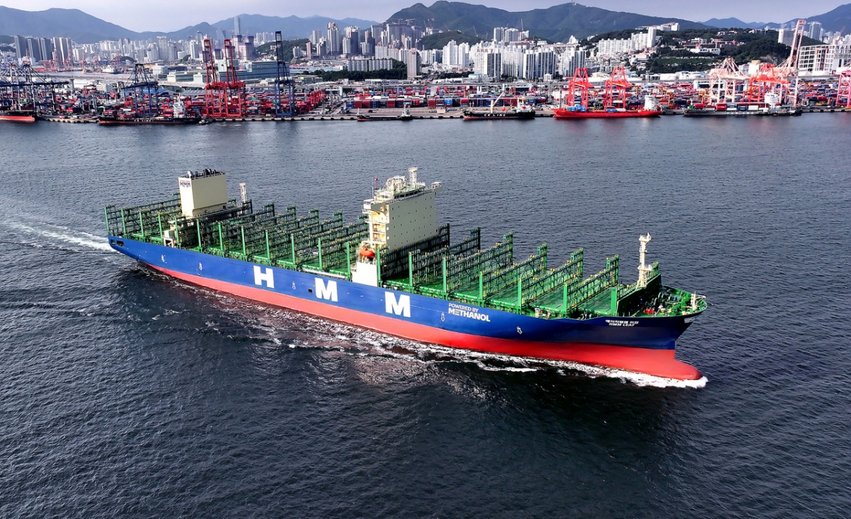 친환경컨테이너선 모습./사진제공=HJ중공업