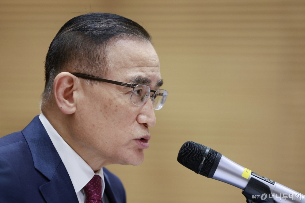 [서울=뉴시스] 최동준 기자 = 위성락 국가안보실장이 16일 서울 용산 대통령실 청사에서 캄보디아 사태에 대한 정부의 대응 현황 관련 브리핑을 하고 있다. 2025.10.16. photocdj@newsis.com /사진=최동준