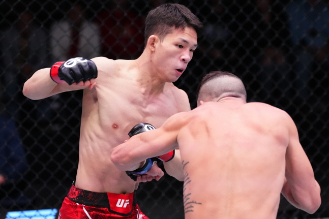 박현성(왼쪽). /사진=UFC 제공