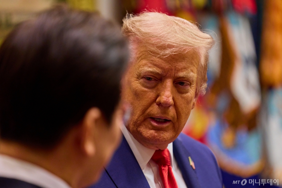 이재명 대통령이 지난 8월25일(현지 시간) 미국 워싱턴 D.C. 백악관에서 열린 한미 정상회담에서 도널드 트럼프 미국 대통령의 발언을 듣고 있다. / 사진=뉴스1