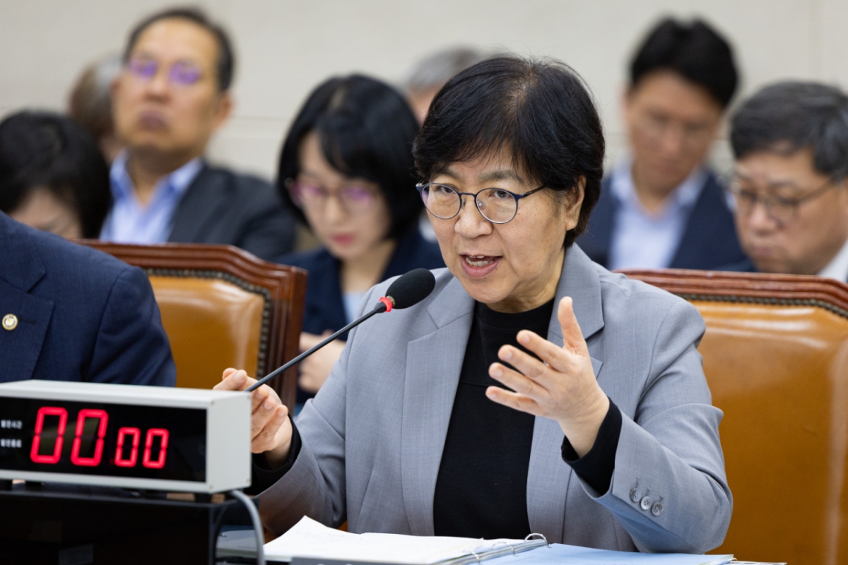 지난 15일 정은경 보건복지부 장관이 서울 여의도 국회에서 열린 보건복지위원회의 보건복지부, 질병관리청에 대한 국정감사에서 의원 질의에 답하고 있다. /사진=뉴스1