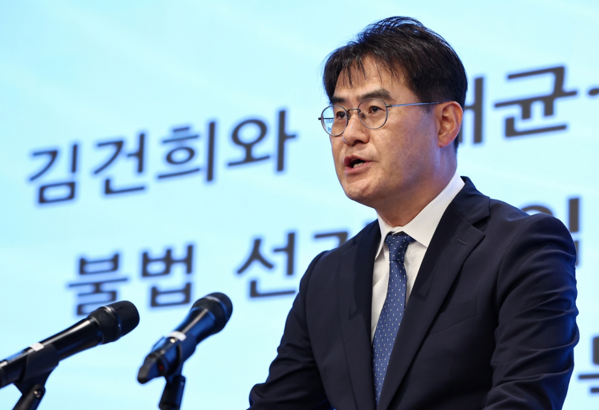 김건희 여사와 관련한 각종 의혹 사건을 수사하는 민중기 특별검사팀 소속 김형근 특검보. /사진=뉴스1