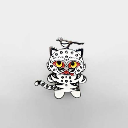 인기 뮷즈 '까치호랑이 배지'. / 사진 = 국립박물관문화재단 제공