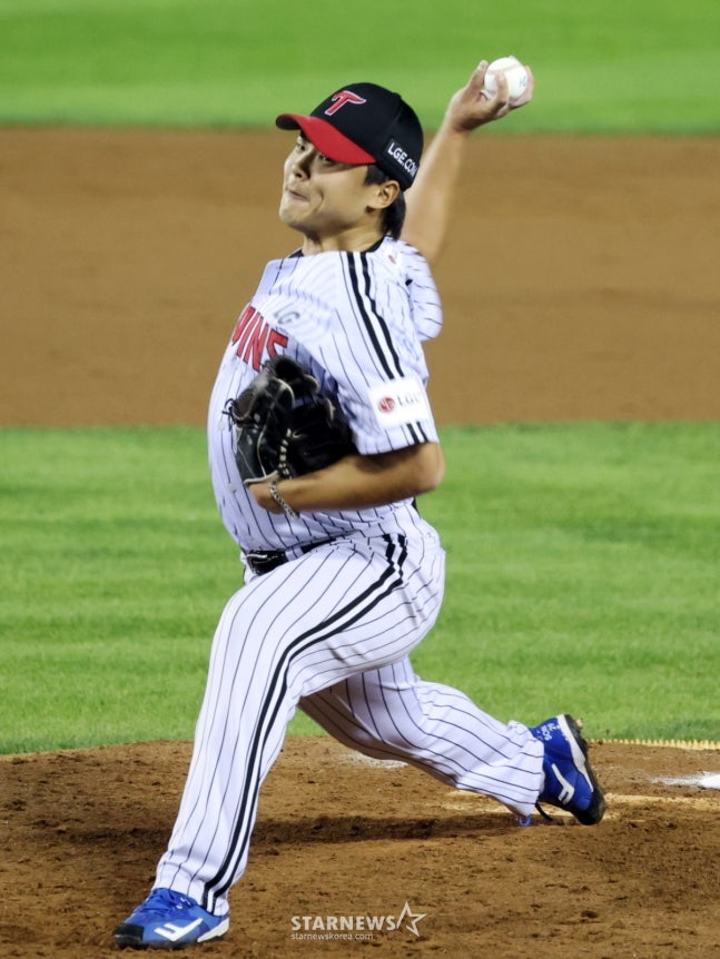 LG 트윈스 투수 이직아. /사진=강영조 선임기자