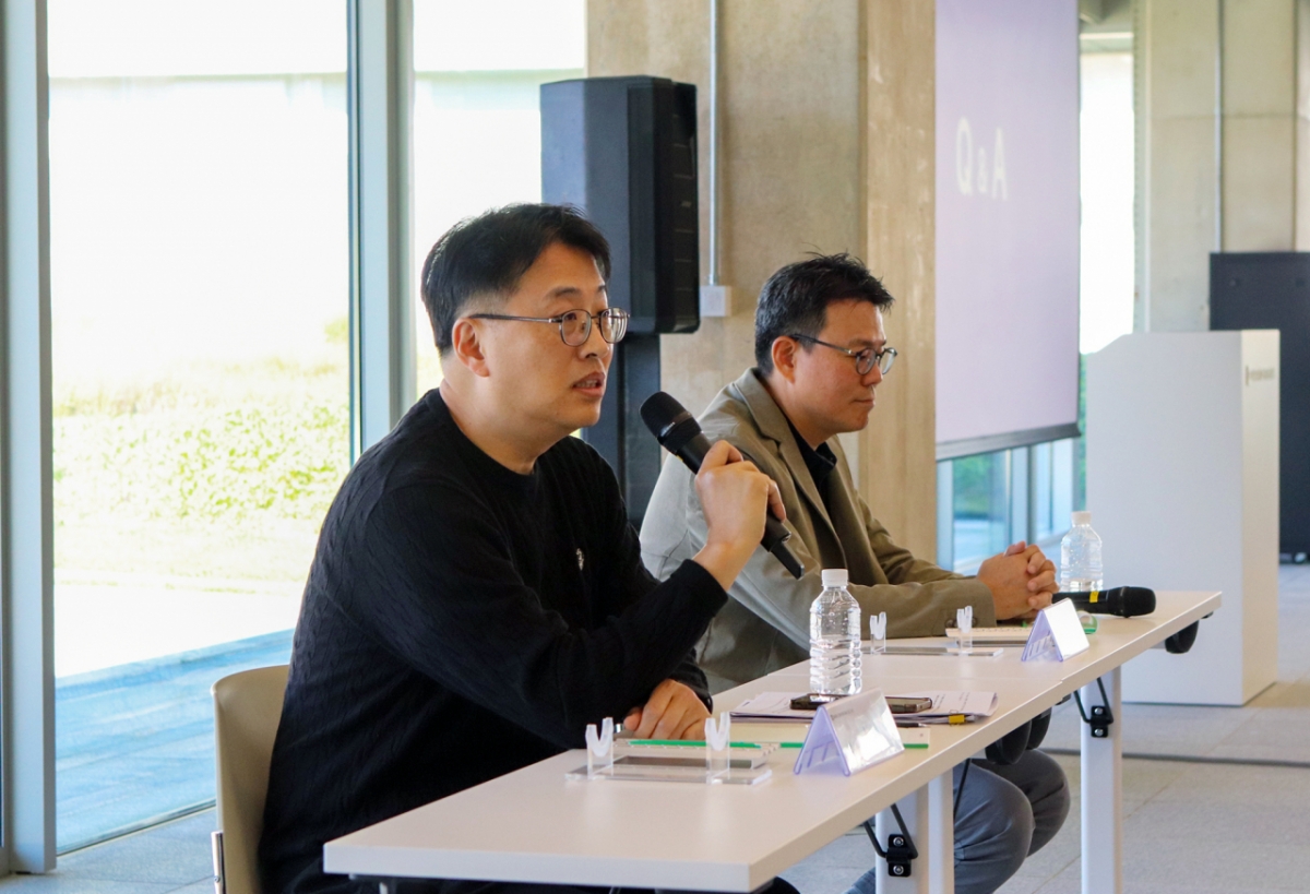 노상민 네이버클라우드 센터장(왼쪽). 2025.10.28./사진제공=네이버