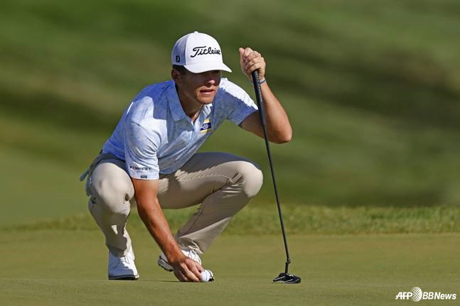 그린 살피는 마이클 브레넌. /AFPBBNews=뉴스1