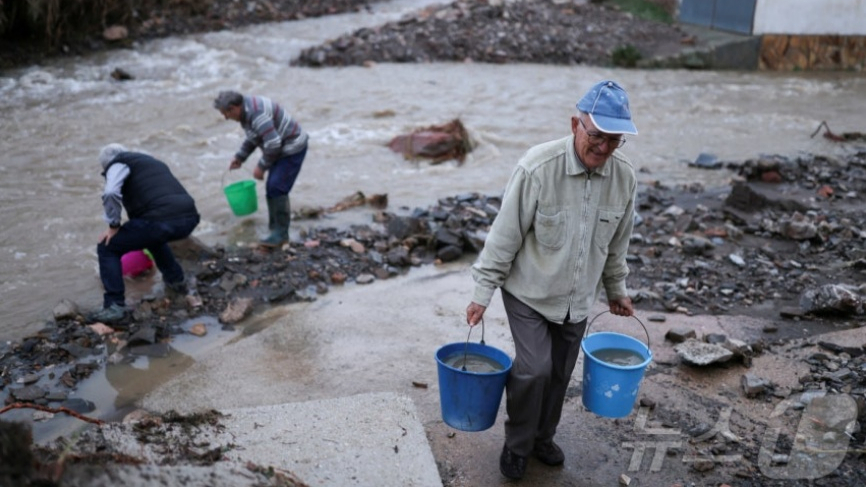 2024년 10월 29일 스페인 발렌시아 지역에서 발생한 대홍수 현장 모습. 해당 재난으로 주민 226명이 사망했다. /로이터=뉴스1