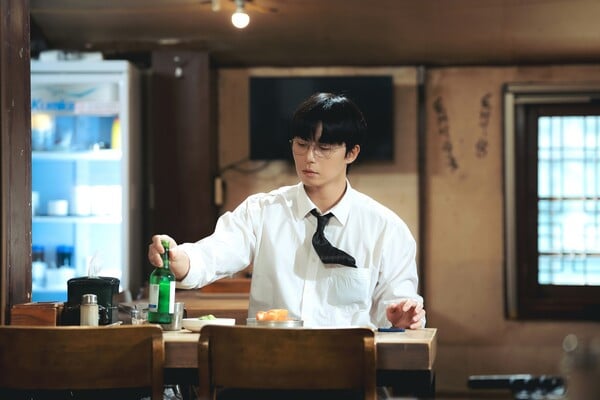 '경도를 기다리며', 사진제공= SLL, 아이엔, 글뫼