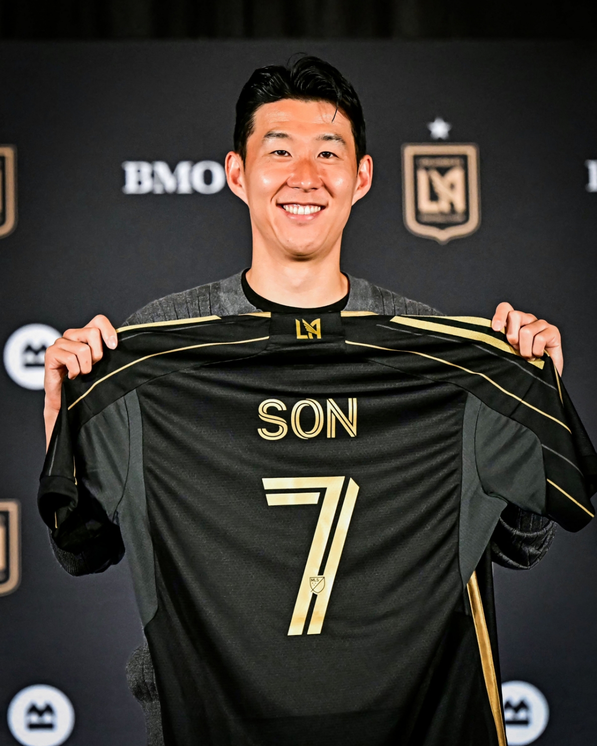 지난 8월 미국 프로축구 메이저리그사커(MLS) 로스앤젤레스(LA)FC 입단 당시 손흥민. /사진=LAFC 제공