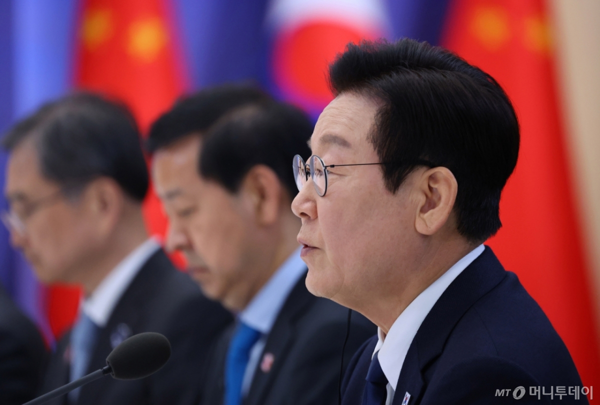 [경주=뉴시스] 최동준 기자 = 이재명 대통령이 1일 경북 경주박물관에서 열린 시진핑 국가주석과 한중 정상회담에서 발언하고 있다. 2025.11.01. photocdj@newsis.com /사진=추상철