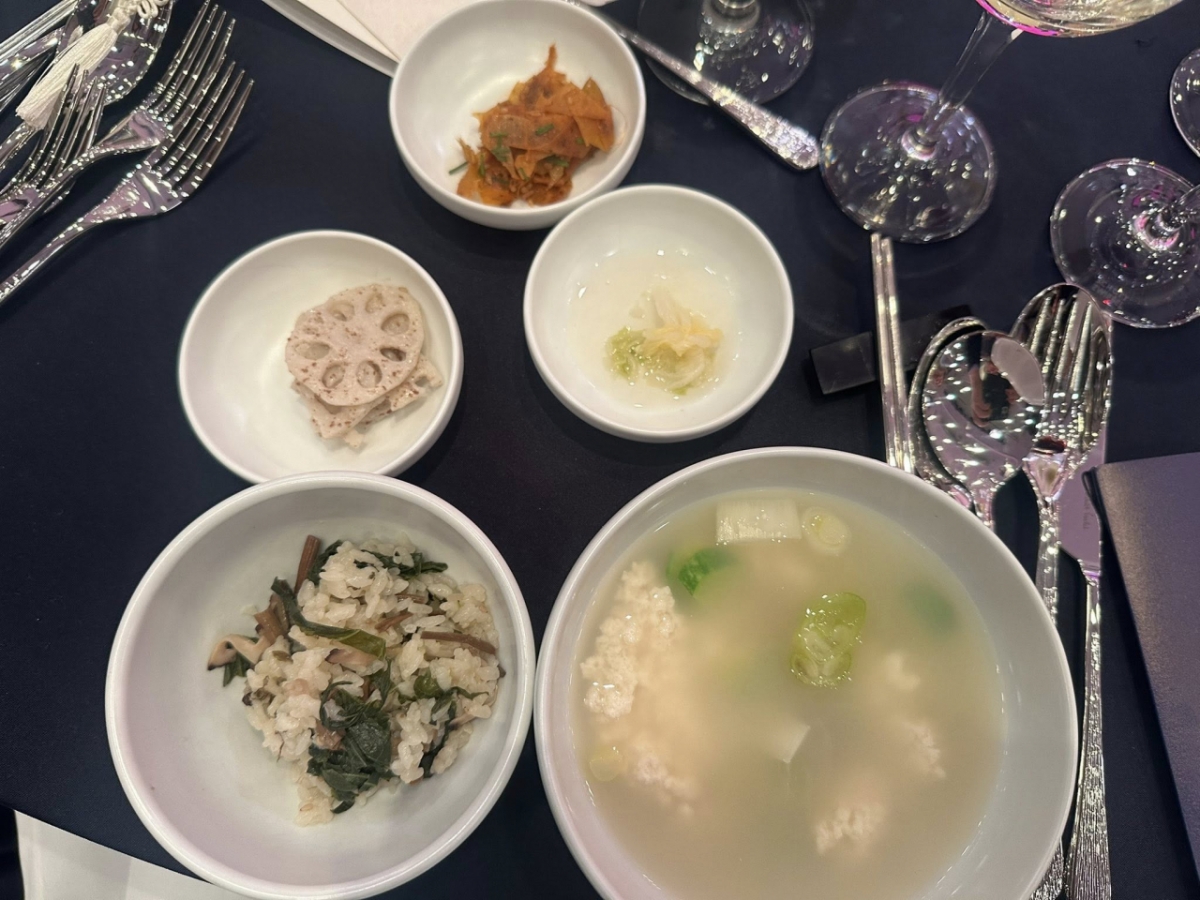 우원식 국회의장이 1일 SNS(소셜미디어)에 올린 APEC 만찬장 사진. /사진=우원식 국회의장 페이스북