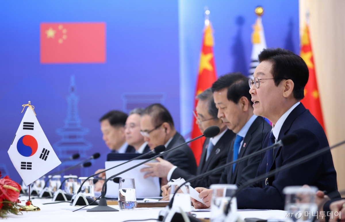 [경주=뉴시스] 최동준 기자 = 이재명 대통령이 1일 경북 경주박물관에서 열린 시진핑 국가주석과 한중 정상회담에서 발언하고 있다. 2025.11.01. photocdj@newsis.com /사진=추상철