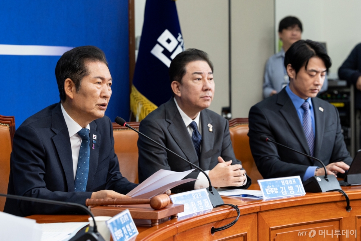 (서울=뉴스1) 이승배 기자 = 정청래 더불어민주당 대표가 22일 서울 여의도 국회에서 열린 최고위원회의에서 모두발언하고 있다. 2025.10.22/뉴스1  Copyright © 뉴스1. All rights reserved. 무단 전재 및 재배포,  AI학습 이용 금지. /사진=(서울=뉴스1) 이승배 기자