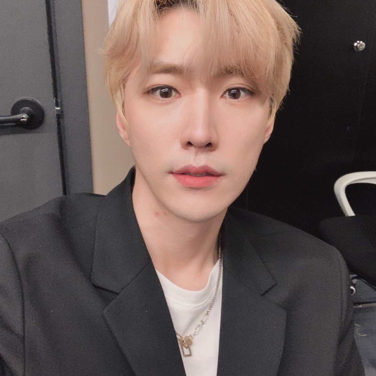 유흥업소 출입 의혹에 휩싸인 김준영이 HJ컬쳐와 전속계약을 종료했다. /사진=인스타그램 갈무리