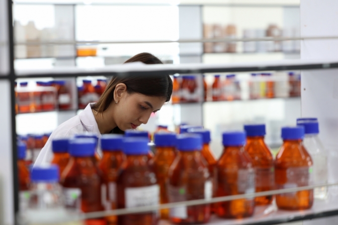 태국 방콕 도심에 위치한 코스맥스 태국 법인 뷰티게이트 사무실 내 연구실. 
