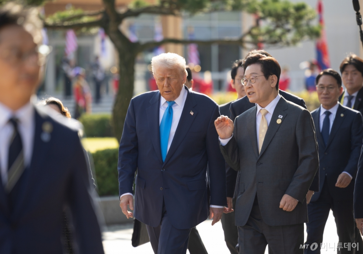 (서울=뉴스1) 허경 기자 = 이재명 대통령과 도널드 트럼프 미국 대통령이 29일 경북 경주박물관에서 열린 한미 정상회담 오찬회담에 참석하고 있다. (대통령실 제공. 재판매 및 DB 금지) 2025.10.29/뉴스1  Copyright © 뉴스1. All rights reserved. 무단 전재 및 재배포,  AI학습 이용 금지. /사진=(서울=뉴스1) 허경 기자