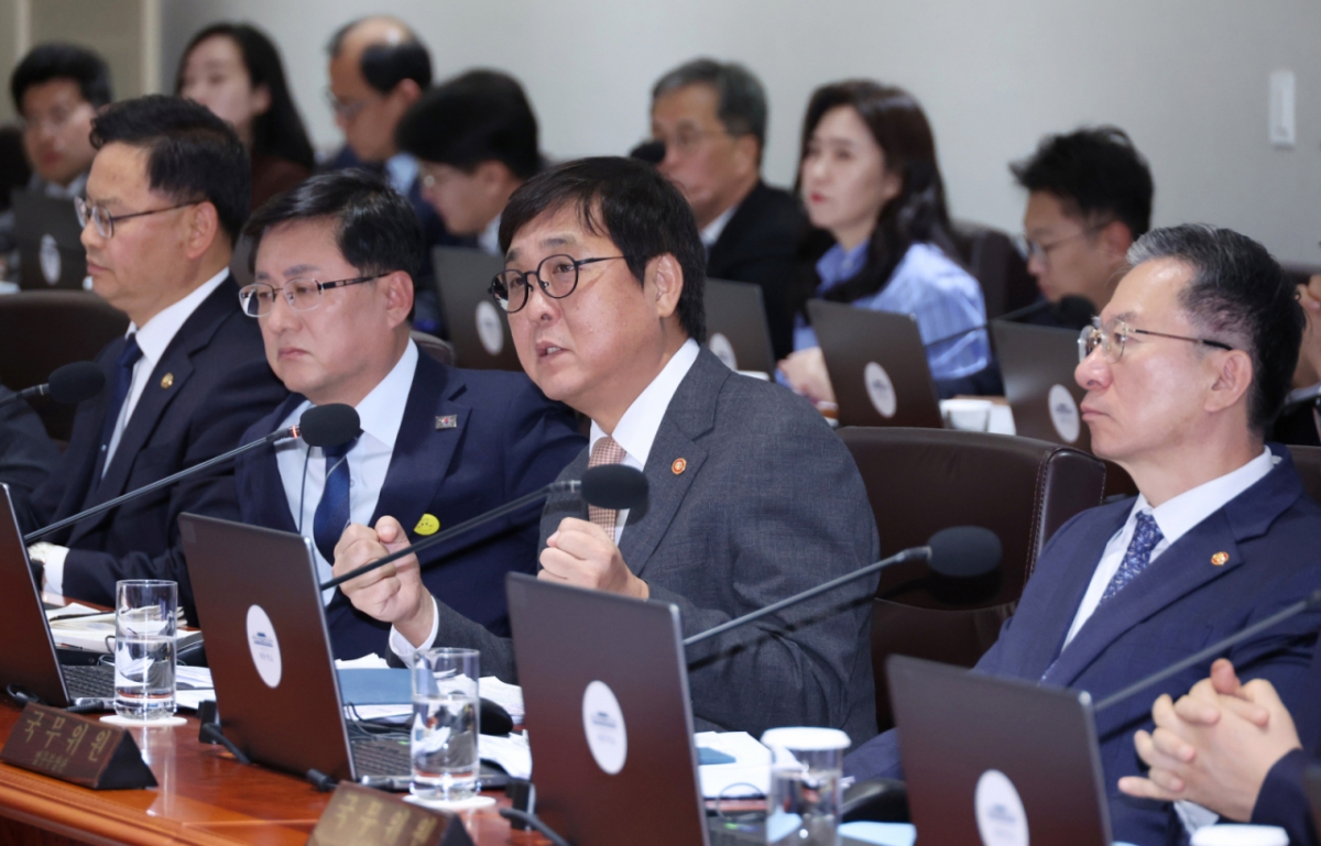 최휘영 문화체육관광부 장관이 11일 서울 용산 대통령실 청사에서 열린 국무회의에서 발언하고 있다. / 사진 = 대통령실통신사진기자단