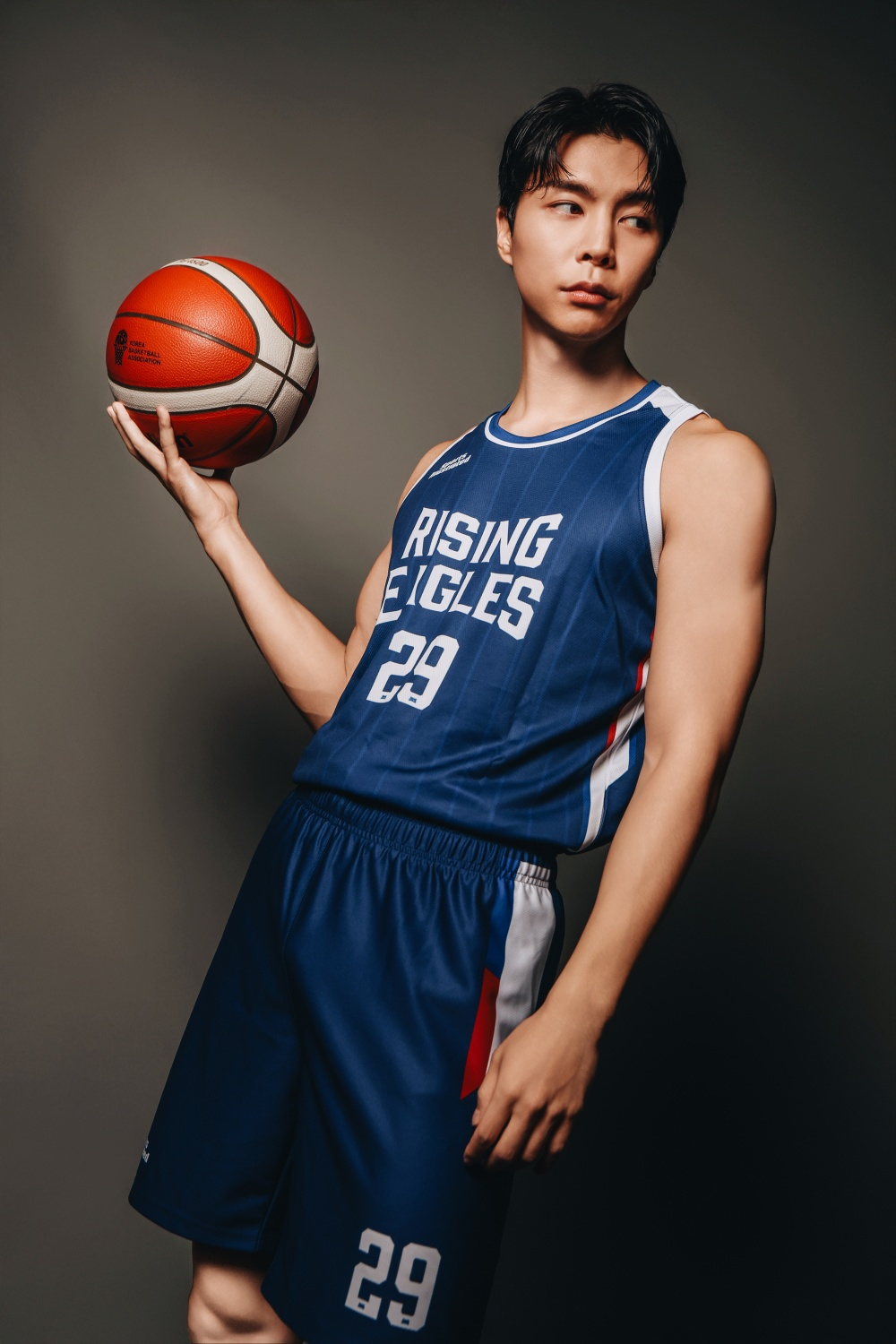 열혈농구단 팀 라이징이글스 선수로 활약한 그룹 NCT 쟈니. /사진=CU미디어