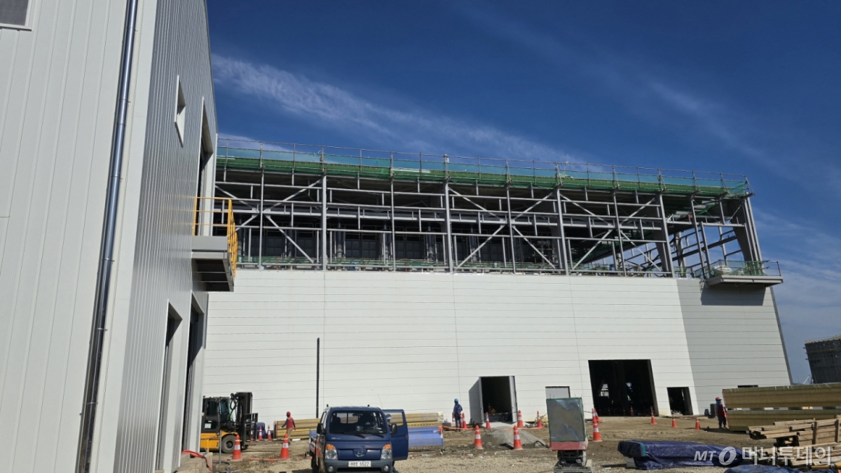 지난달 27일 울산 온산국가산업단지 내 LS MnM 'EVBM 온산' 건설현장.
