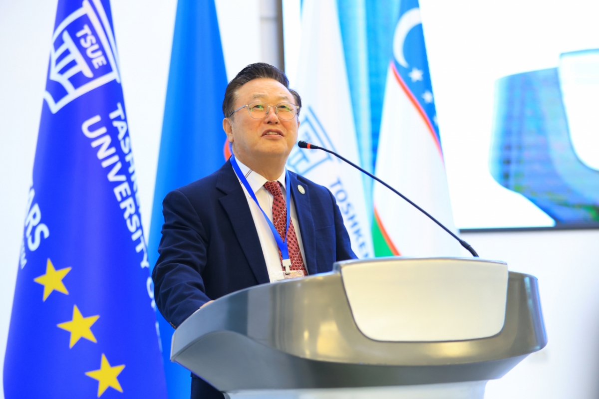 이종규 경동대 글로벌캠퍼스총장이 '제1차 국제학사교류협력 연례회의'에서 기조연설하고 있다./사진제공=경동대