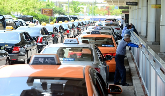 일본인 관광객들이 잇따라 교통사고를 한국 교통문화에 대한 비판의 목소리가 확산되고 있다. 사진은 기사 내용과 관련이 없음./사진=뉴스1