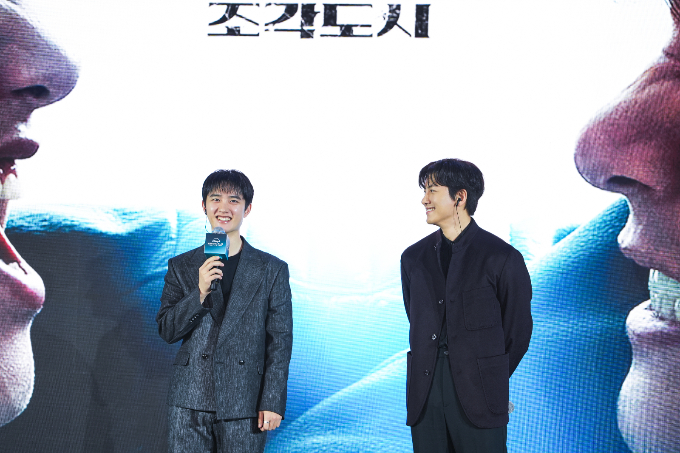 13일(현지시간) 홍콩 디즈니랜드 호텔에서 열린 '디즈니+ 오리지널 프리뷰 2025'에서는 지난 5일 공개된 배우 지창욱, 도경수 주연의 액션 스릴러 '조각도시'가 소개됐다. /사진제공=월트디즈니 컴퍼니