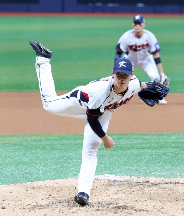 1차전 역투를 펼친 이호성. /사진=강영조 선임기자