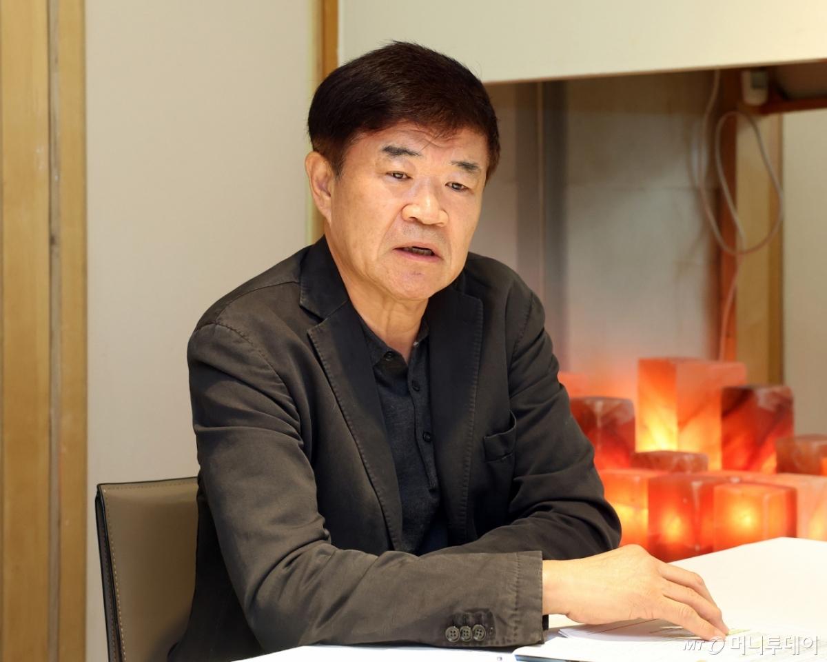 지난 17일 서울 중구 '컨퍼런스하우스 달개비'에서 열린 글로벌코리아인사이츠(이사장 백용호 머니투데이 상임고문) 고문단  2차 좌담회에서 정유성 전 삼성SDS 사장이 발언하고 있다. /사진=김창현