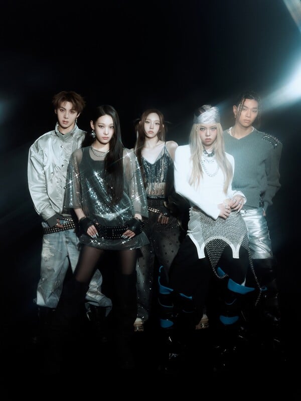 /사진=더블랙레이블