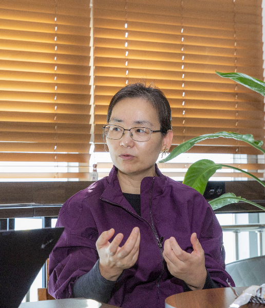 곽지혜 에너지연 태양광에너지연구단장이 12일 머니투데이와의 인터뷰에서 설명하고 있다. /사진=한국에너지기술연구원