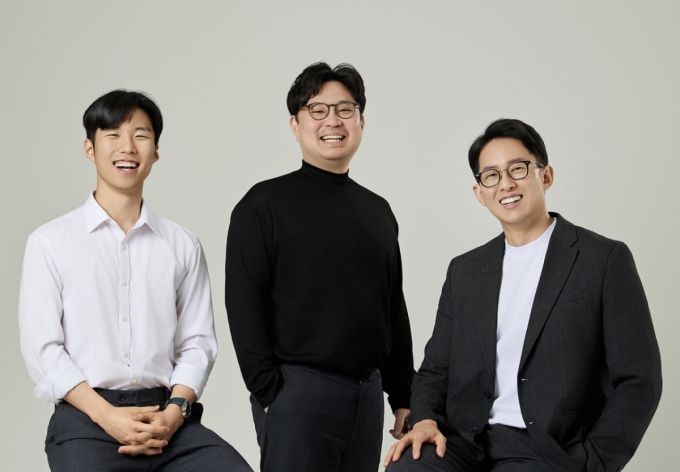 왼쪽부터 맥킨리라이스 이장훈 최고기술책임자(CTO), 김정우 대표, 석승현 부대표/사진제공=맥킨리라이