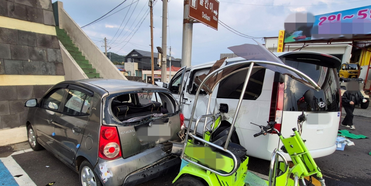 제주 우도에서 승합차가 돌진해 3명이 숨졌다./사진=뉴스1