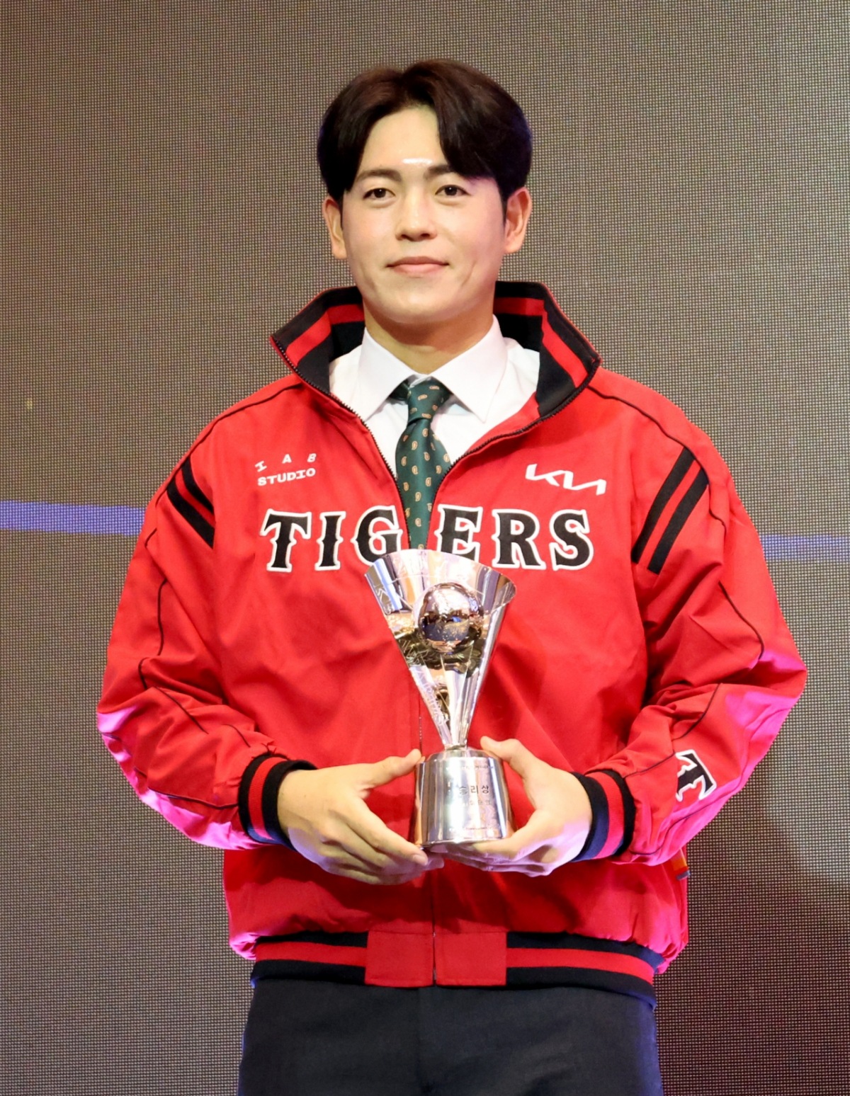 포토]'처음 입어보는 호랑이 유니폼' 이태양 - 머니투데이