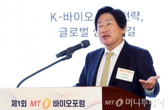 이상훈 에이비엘바이오 대표가 26일 오전 서울 중구 웨스틴 조선 서울에서 진행된 머니투데이 주최 '제1회 MT 바이오포럼'에서 '한국 바이오텍의 글로벌 성장 전략'을 주제로 강연하고 있다. /사진=김창현 기자 chmt@