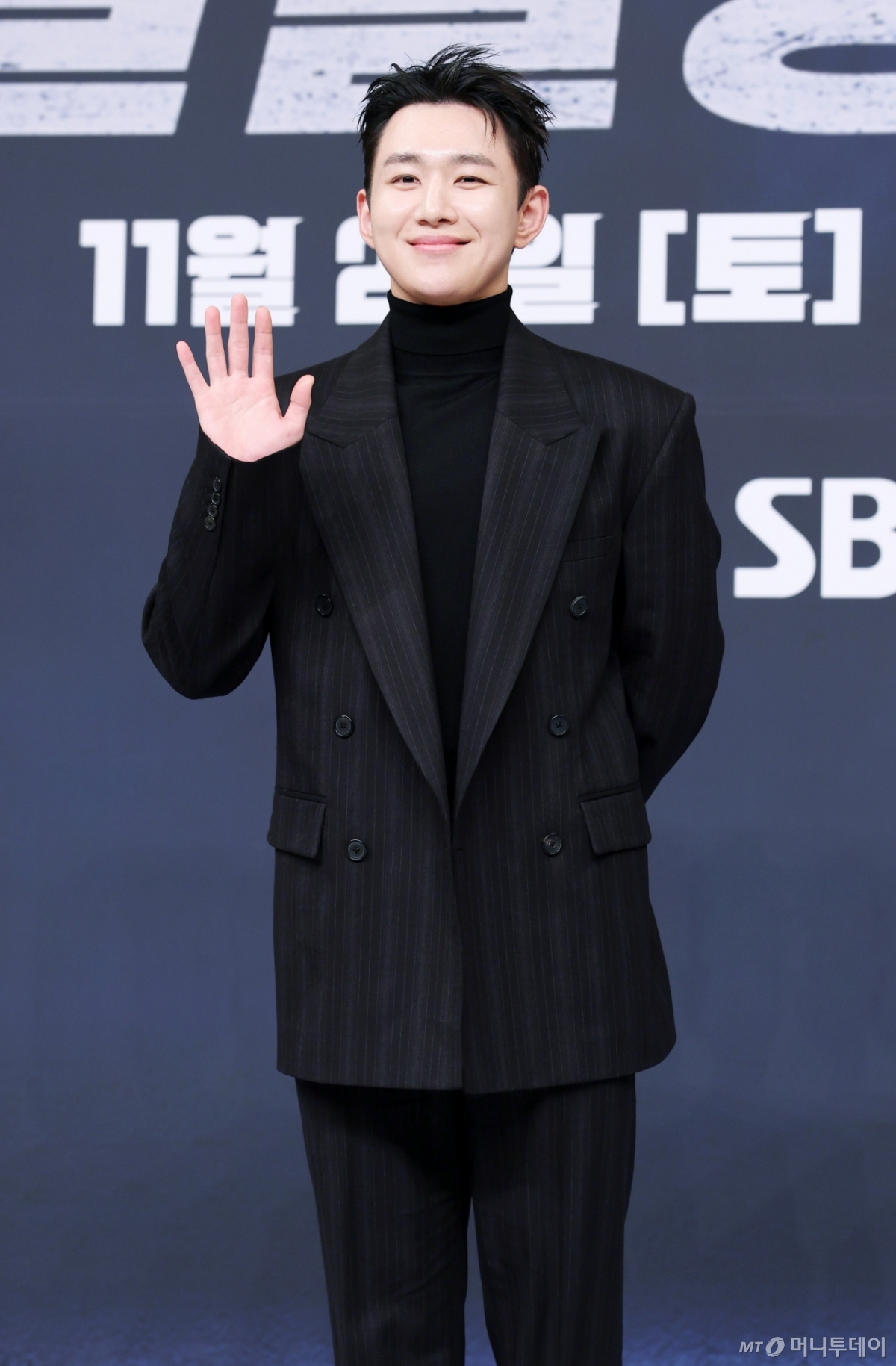 배우 오승훈이 26일 서울 양천구 목동 SBS에서 진행된 예능 '열혈농구단' 제작발표회에 참석해 포즈를 취하고 있다. /사진=김휘선 hwijpg@