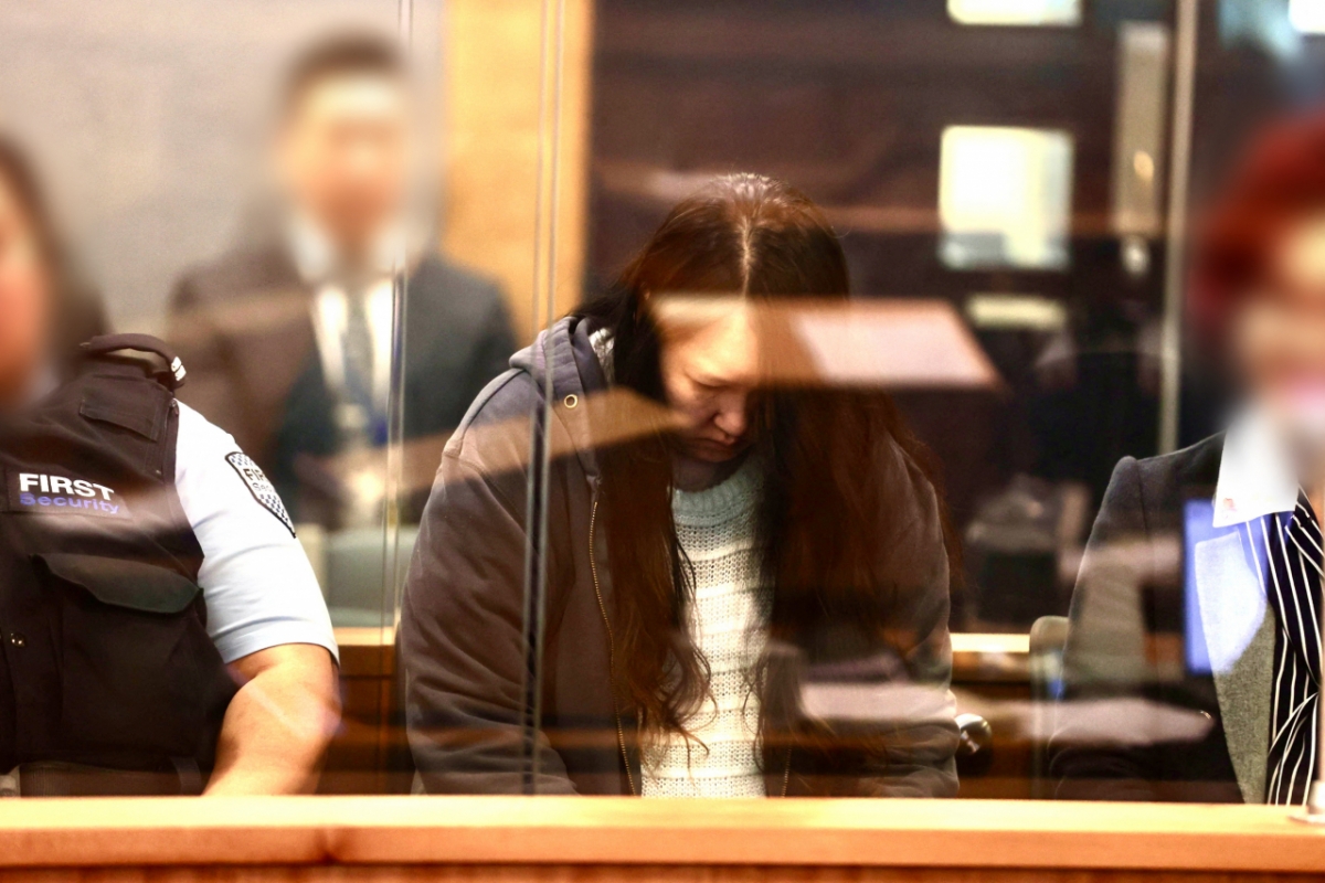 자녀 살해 후 시신을 여행가방에 넣어 방치한 혐의를 받는 뉴질랜드 시민권자 이하경(45)이 26일(현지시간) 뉴질랜드 오클랜드 고등법원에서 종신형을 선고받았다. /AFPBBNews=뉴스1