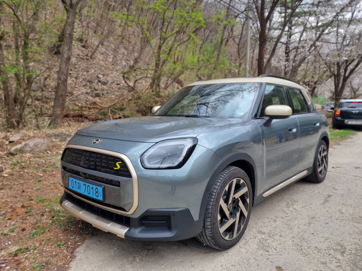 더 뉴 올-일렉트릭 미니(MINI) 컨트리맨. /사진=강주헌 기자