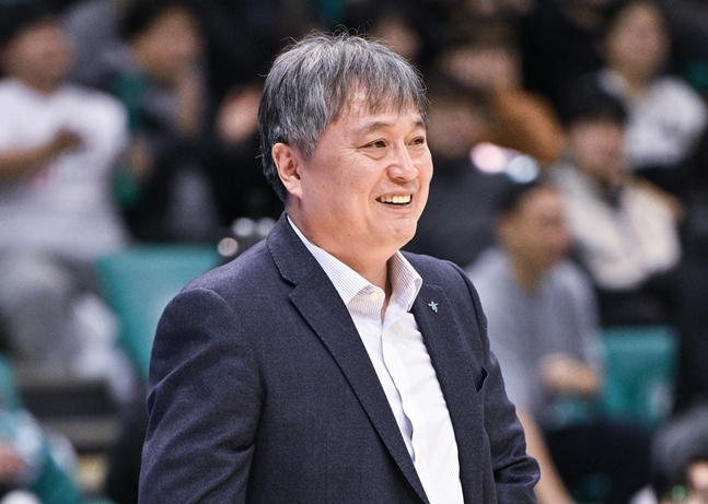 이상범 감독. /사진=WKBL