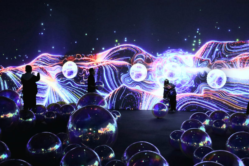 '물 위의 세계' 전시 현장 모습./사진제공=경콘진