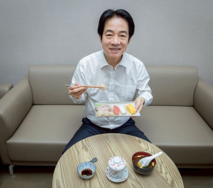 11월20일 라이칭더 대만 총통이 자신의 페이스북 등 SNS(소셜미디어)에 "오늘 점심 식사는 초밥과 미소국(일본식 된장국)"이라는 글과 관련 사진을 올렸다. '가고시마산 방어'와 '홋카이도산 가리비'라는 해시태그도 달았다. /사진=라이칭더 대만 총통 페이스북