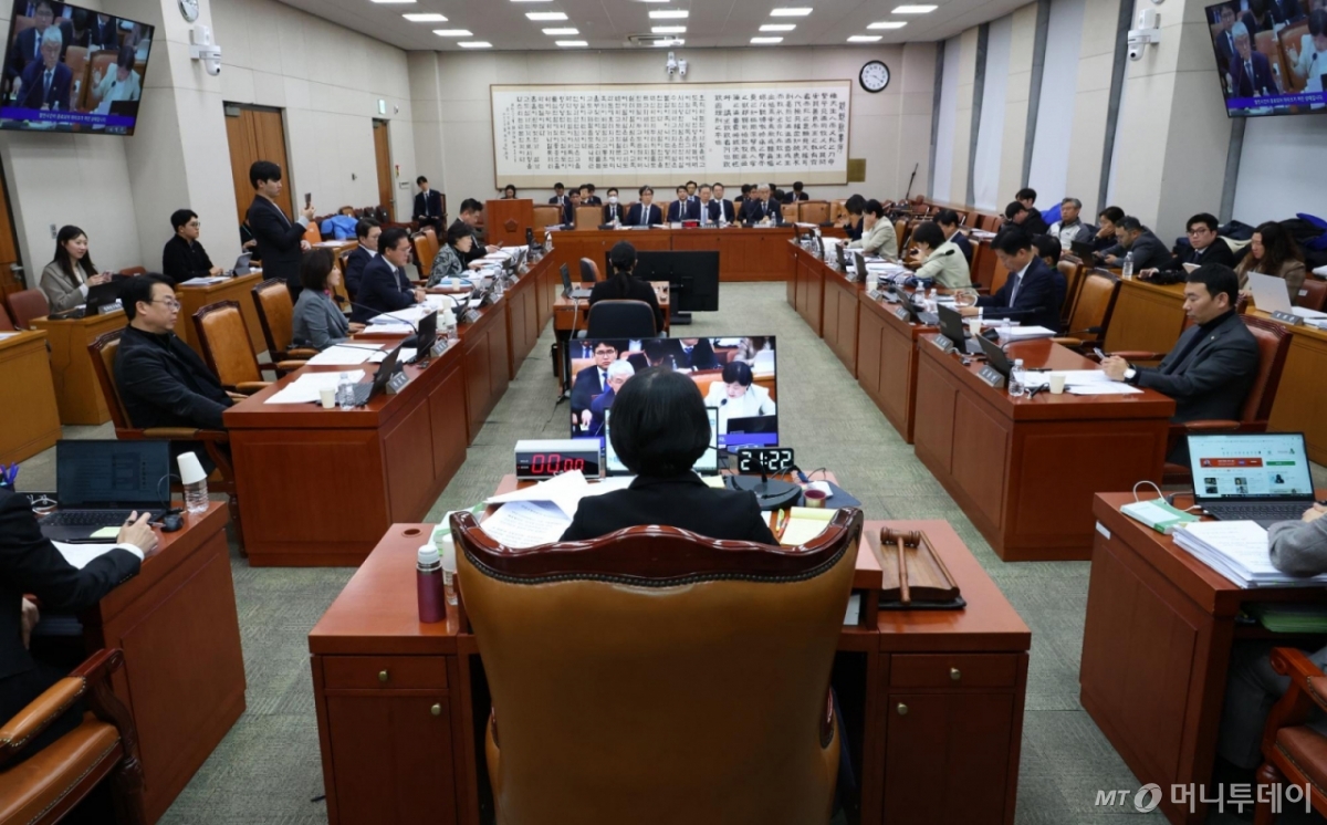 내란전담재판부 결국 강행…민주당 내부서도 