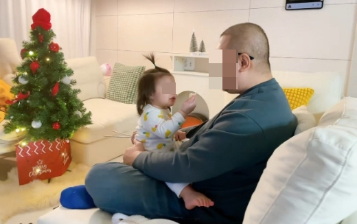 가족사진을 남들에게 보여줘도 부끄럽지 않은 아빠가 되려면 외모를 꾸미는 것 못지 않게 딸과 돈독한 관계를 이어가는 게 중요하다. /사진=최우영 기자