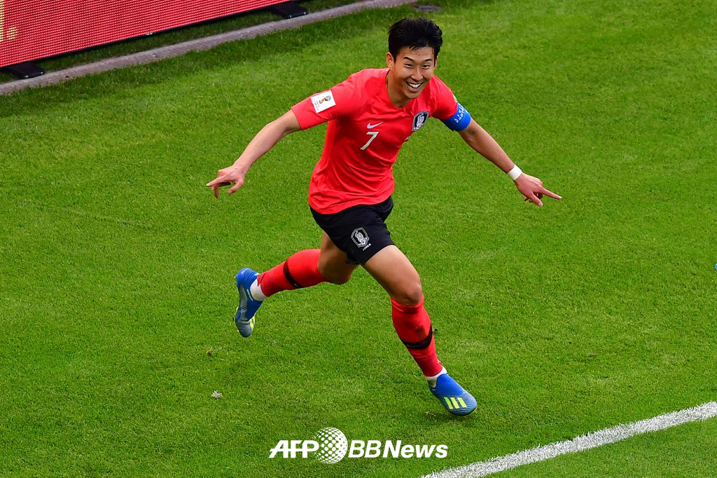 지난 2018 FIFA 러시아 월드컵 조별리그 최종전 독일전 쐐기골 이후 기뻐하고 있는 손흥민. /AFPBBNews=뉴스1