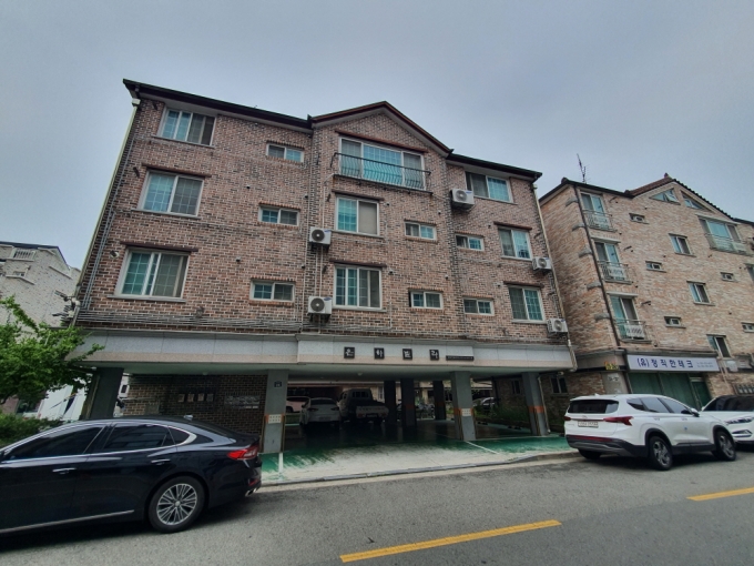 ▲전주시가 청춘별채 사업을 위해 매입한 ‘은하빌딩’/사진제공=전주시