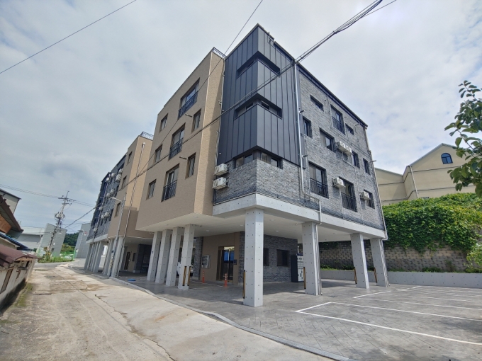 ▲전주시가 청춘별채 사업을 위해 매입한 ‘엔터하우스B동’/사진제공=전주시