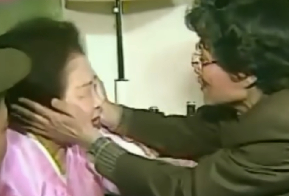 32년 만에 재회한 모녀. 어머니 이덕후씨(왼), 승무원 성경희씨(오)/사진=KBS 갈무리