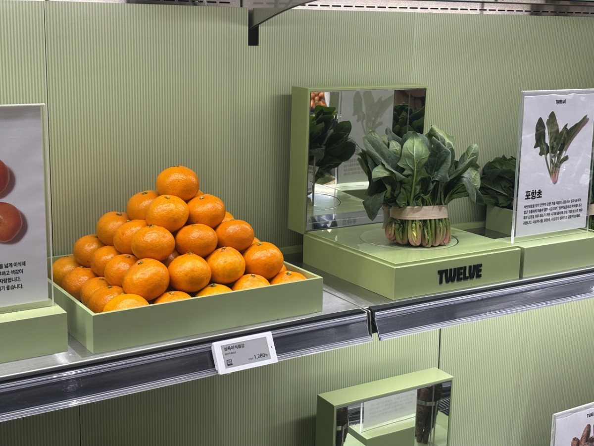 하우스오브신세계 청담 트웰브 내 프레쉬푸드 구역 모습. /사진=하수민기자 