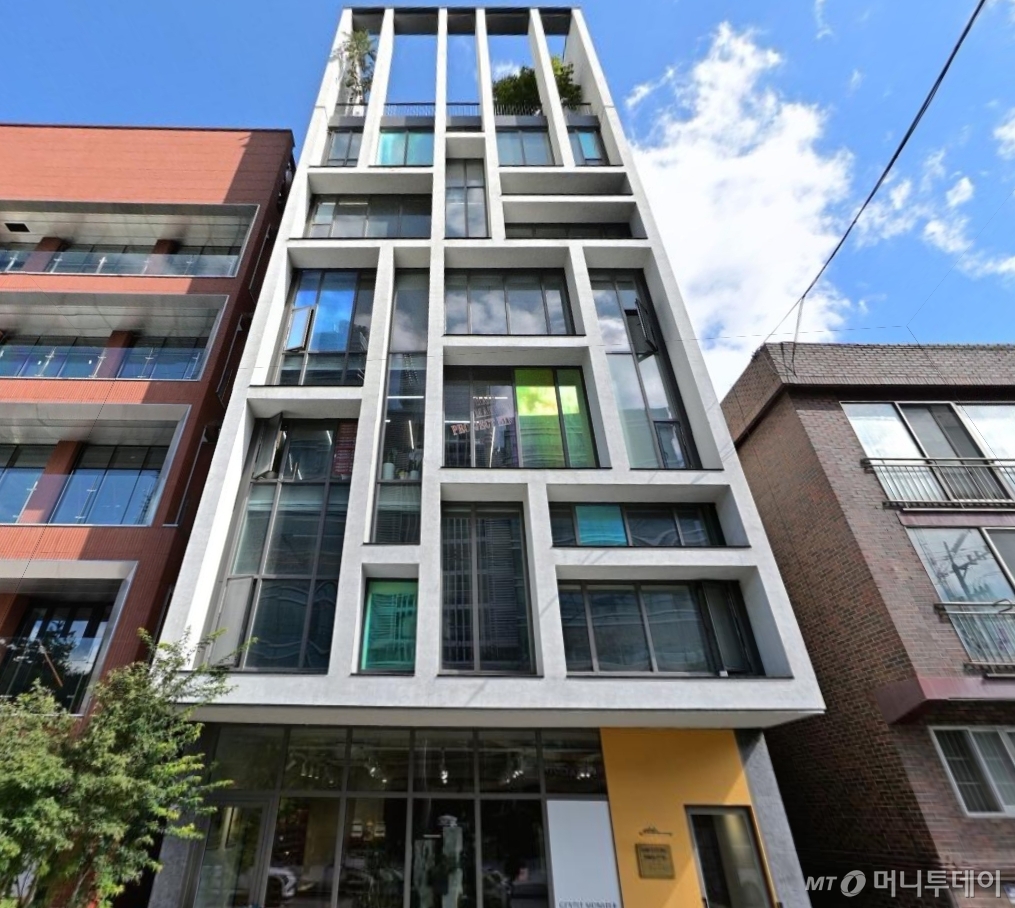 배우 하지원이 대표로 있는 해와달엔터테인먼트가 매각한 성수동 건물 /사진=네이버지도 캡처